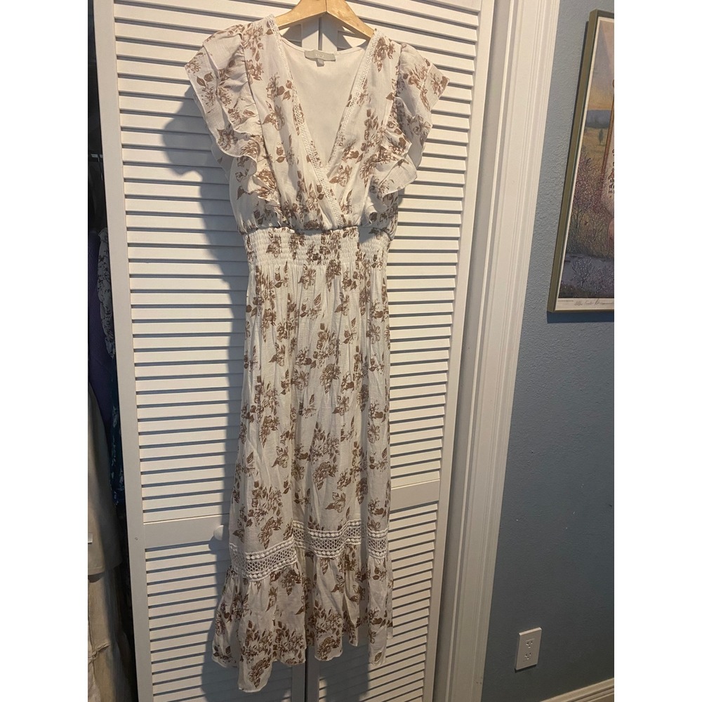 J GEE White Brown Floral Maxi Dress Smocked Waist Flutter Sleeve Crochet Trim M